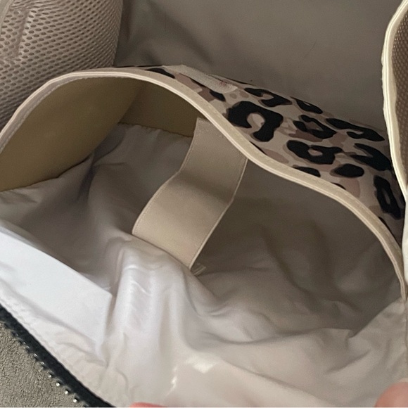 Dagne Dover Medium Landon Carryall in Leopard - Picture 8 of 11